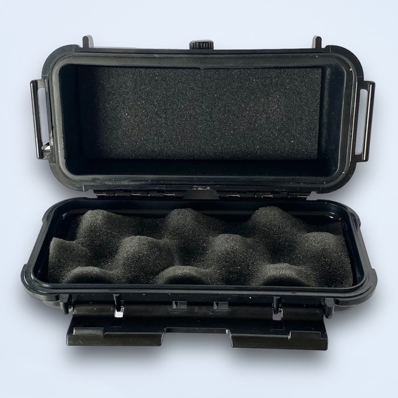 CASEMATIX 7.75" Waterproof Hard Travel Case Foam Interior - Picture 4 of 6